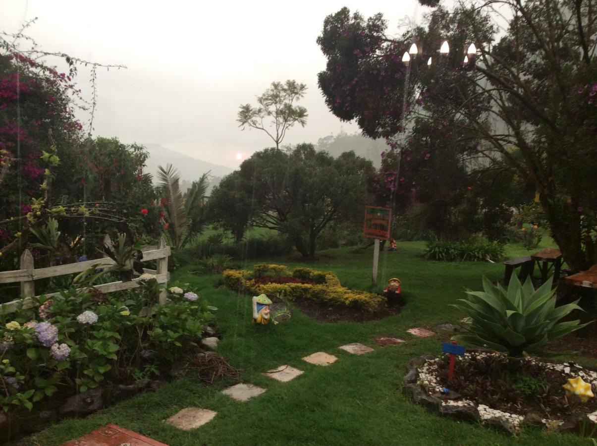 Palmas De Cocora Guest House ซาเลนโต ภายนอก รูปภาพ